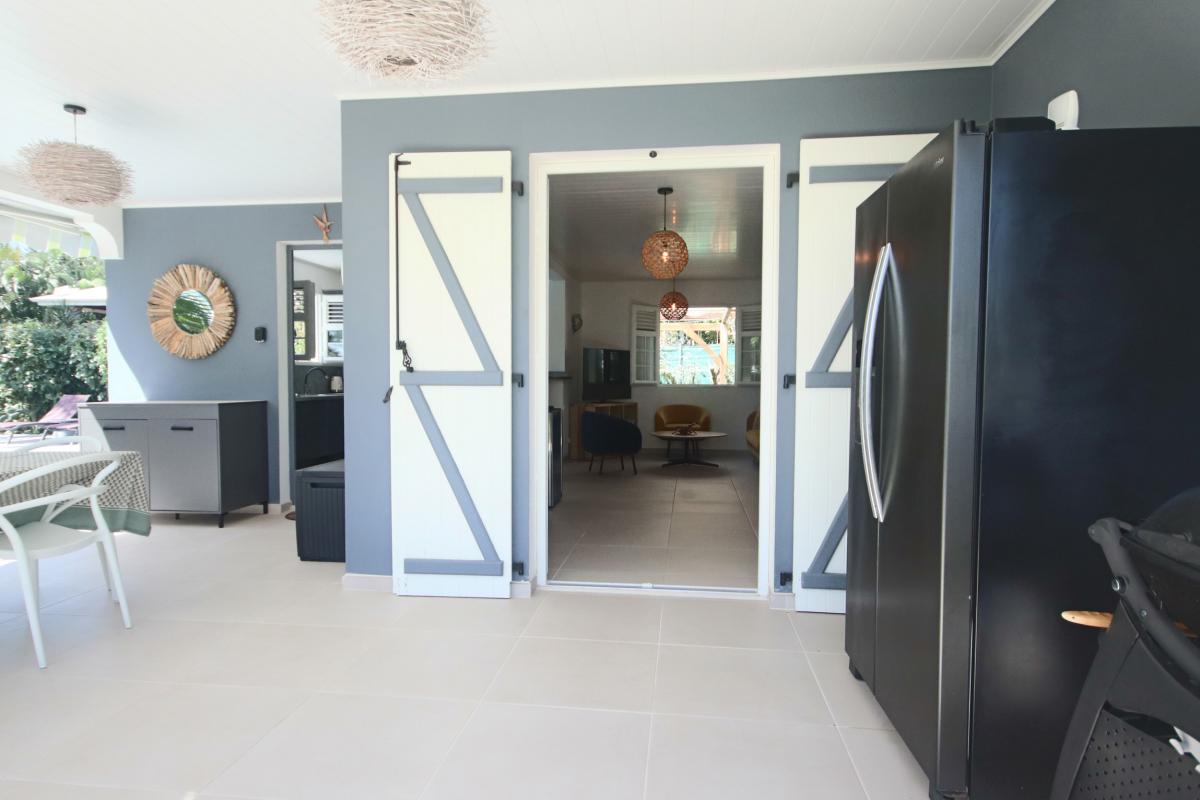 13 Location villa piscine le diamant Martinique_terrasse